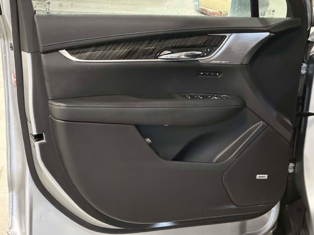 Used 2020 Cadillac XT6 Premium Luxury AWD/4WD image 15