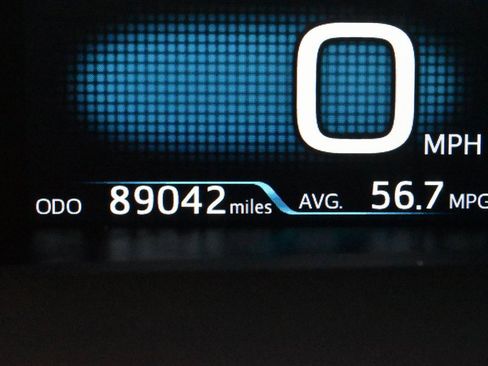 Used 2018 Toyota Prius Two image 23