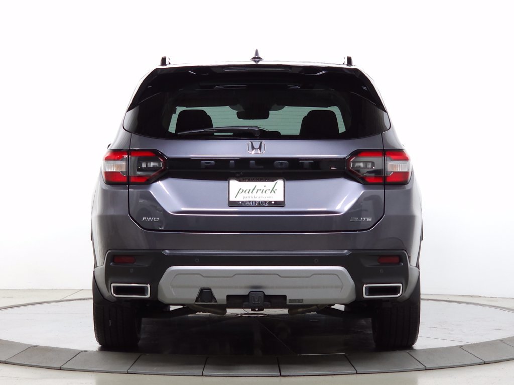Used 2025 Honda Pilot Elite image 6