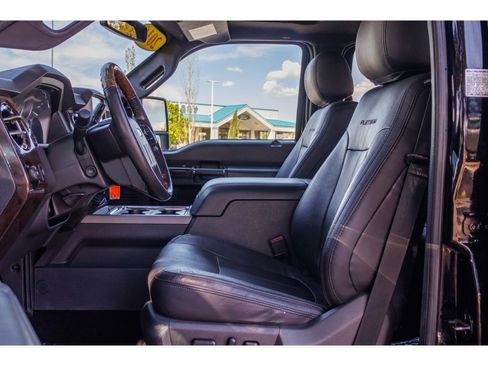 Used 2016 Ford F350 Platinum w/ FX4 Off-Road Package AWD/4WD image 17