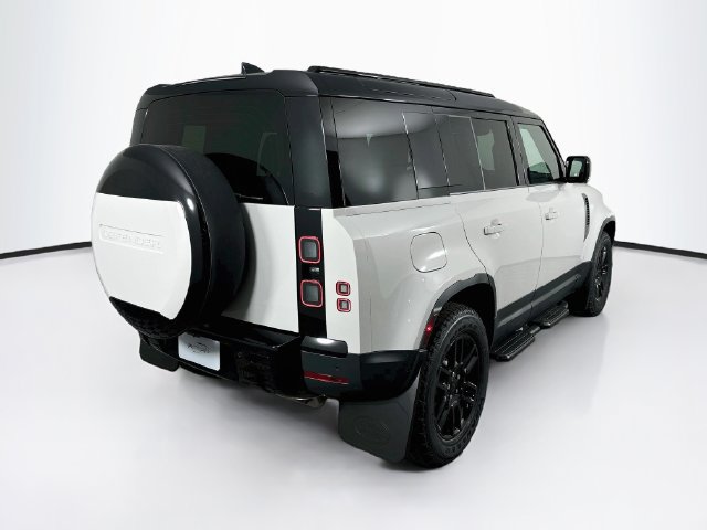 New 2026 Land Rover Defender 110 S AWD/4WD image 5