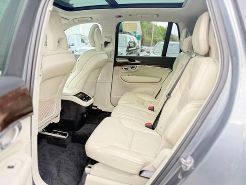 Used 2016 Volvo XC90 T6 Momentum AWD/4WD image 21