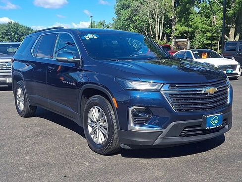 Certified 2023 Chevrolet Traverse LT FWD image 5