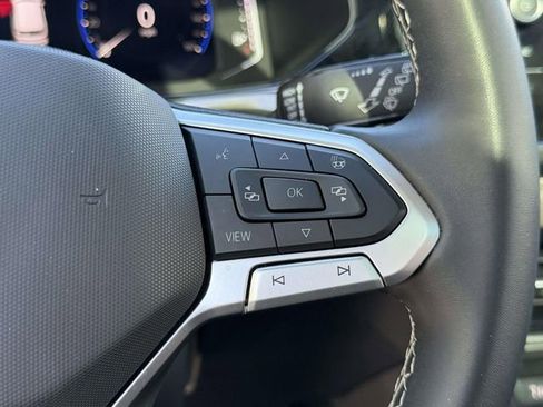 Certified 2022 Volkswagen Taos SEL AWD/4WD image 24