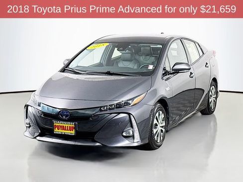 Used 2018 Toyota Prius Prime Advanced image 3