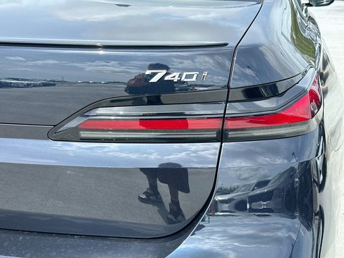 Used 2023 BMW 740i RWD image 32