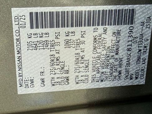 Used 2025 Nissan Rogue SV image 42