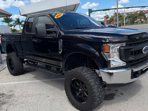 Used 2021 Ford F350 XL w/ Power Equipment Group image 3