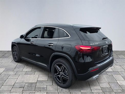 New 2026 Mercedes-Benz GLC 300 image 5