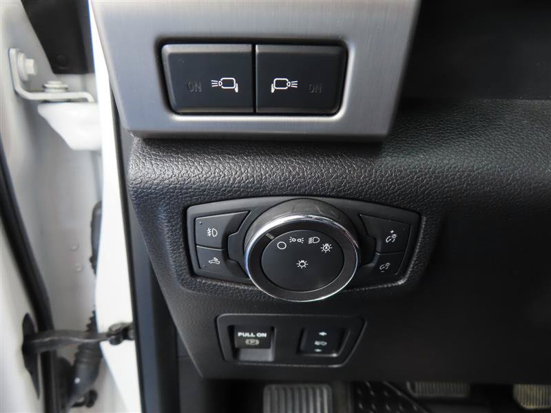 Used 2018 Ford F150 Platinum w/ Equipment Group 701A Luxury AWD/4WD image 18