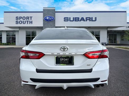 Used 2020 Toyota Camry SE FWD image 4