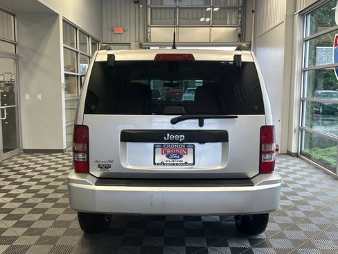 Used 2011 Jeep Liberty Sport w/ Popular Equipment Group AWD/4WD image 5