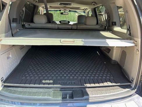 Used 2011 Honda Pilot Touring image 16