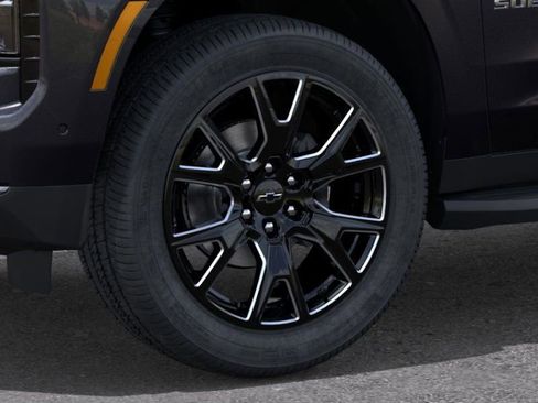 New 2026 Chevrolet Suburban Premier image 9