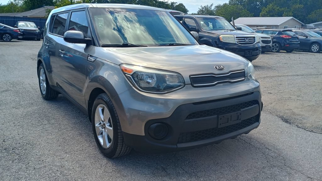 Used 2018 Kia Soul FWD image 4