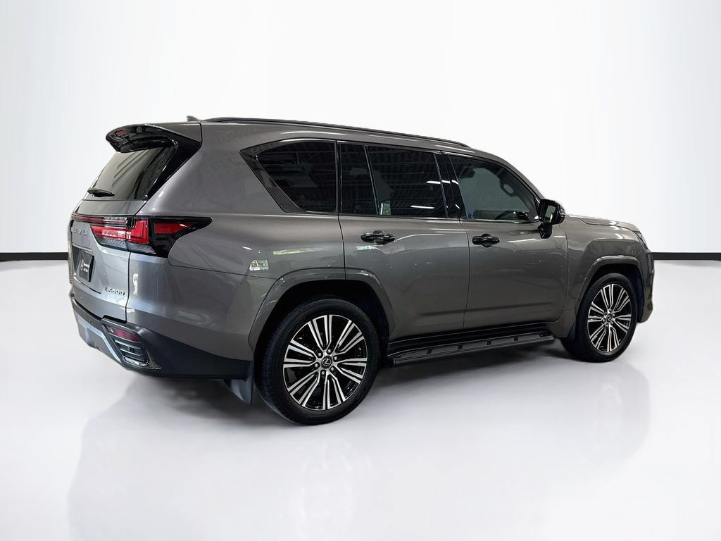 Used 2023 Lexus LX 600 4WD w/ Appearance Package image 5