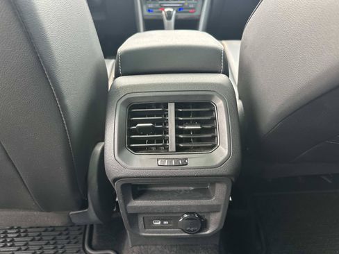 Used 2024 Volkswagen Tiguan SE R-Line AWD/4WD image 13