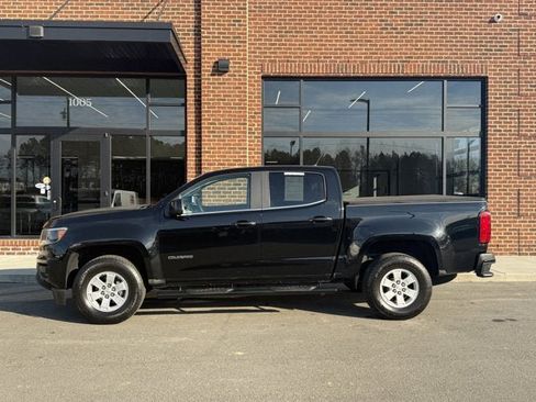 Used 2020 Chevrolet Colorado W/T w/ WT Convenience Package image 3