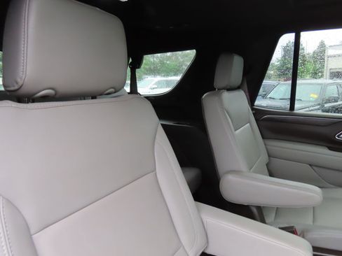 Used 2021 Chevrolet Tahoe Z71 w/ Rear Media and Nav Package AWD/4WD image 34