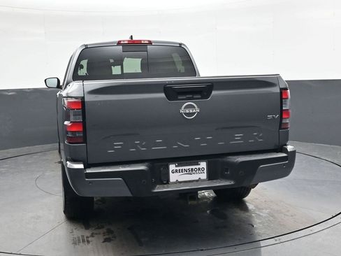 Used 2024 Nissan Frontier SV w/ Technology Package image 5