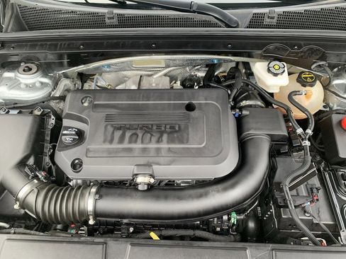 Certified 2025 Buick Envision Sport Touring image 17