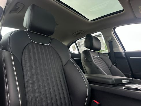 New 2026 Genesis G70 2.5T Prestige image 16