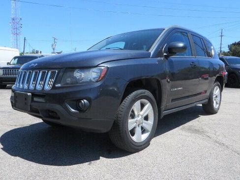 Used 2014 Jeep Compass Latitude w/ All Weather Capability Group image 5