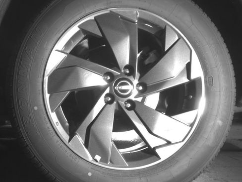 Used 2025 Nissan Rogue SV AWD/4WD image 14