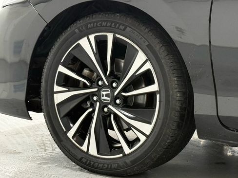 Used 2017 Honda Accord EX-L image 30