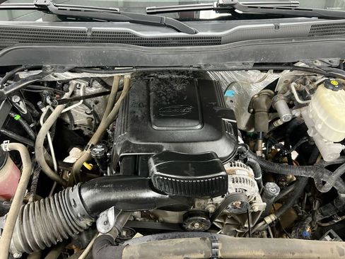 Used 2016 Chevrolet Silverado 2500 LT w/ Midnight Edition image 25