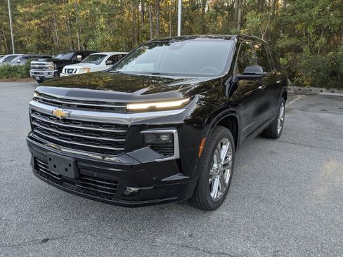 New 2026 Chevrolet Traverse High Country image 8