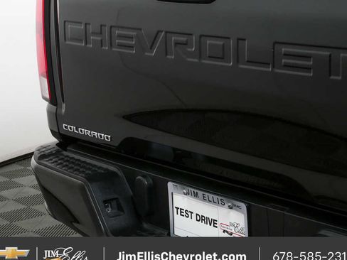 Used 2024 Chevrolet Colorado LT w/ LT Convenience Package RWD image 32