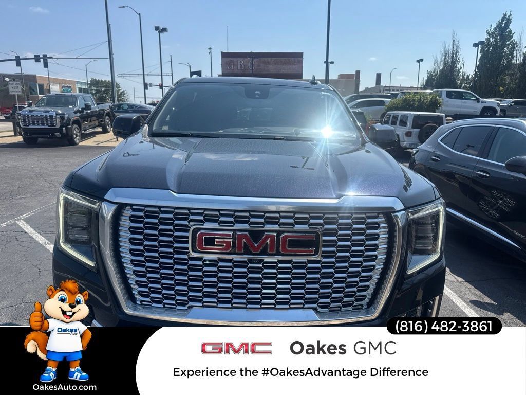 Used 2024 GMC Yukon XL Denali w/ Advanced Technology Package AWD/4WD image 1