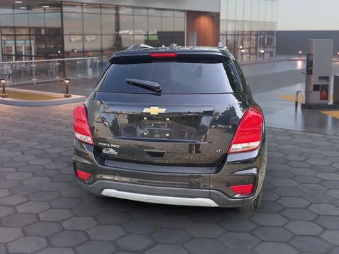 Used 2020 Chevrolet Trax LT AWD/4WD image 9