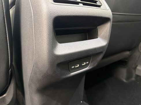 New 2026 Volkswagen Tiguan SE R-Line FWD image 32