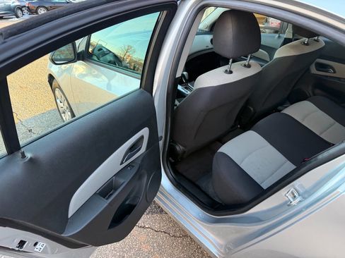 Used 2016 Chevrolet Cruze LS image 12