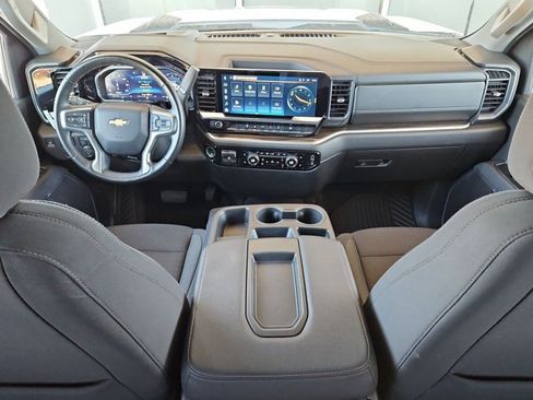 Used 2025 Chevrolet Silverado 2500 LT w/ Convenience Package AWD/4WD image 17