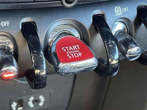 Used 2017 MINI Cooper Convertible image 23