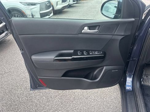 Used 2021 Kia Sportage EX w/ EX Technology Package FWD image 10