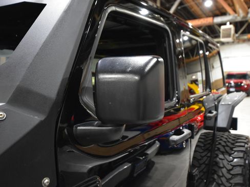 Used 2018 Jeep Wrangler Unlimited Rubicon image 60