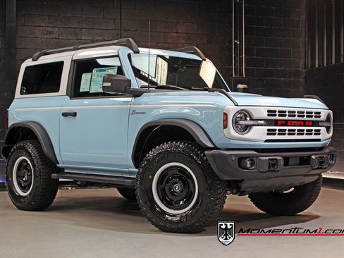 Used 2024 Ford Bronco Heritage Edition AWD/4WD image 1