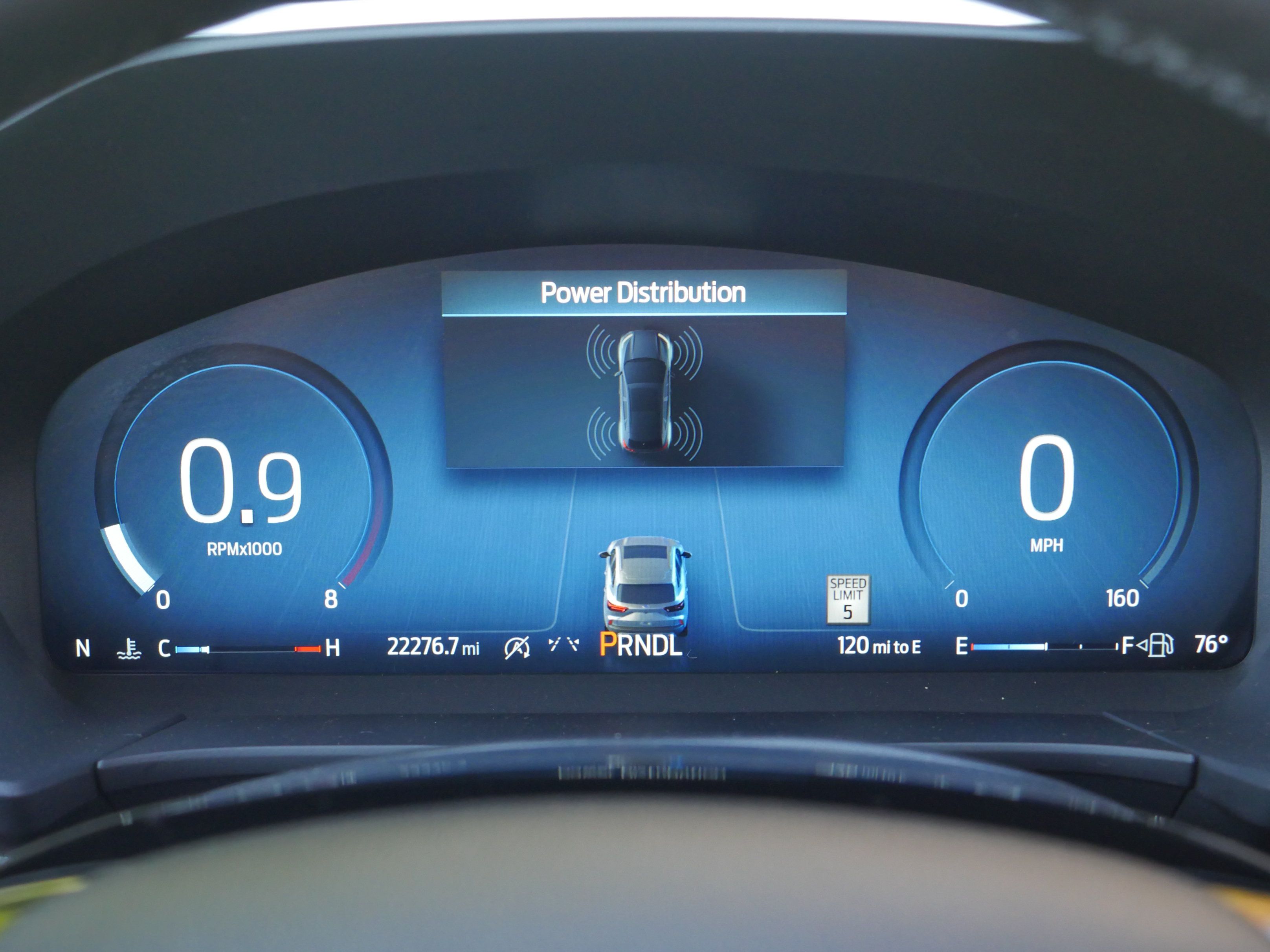 Certified 2025 Ford Escape Platinum AWD/4WD image 7
