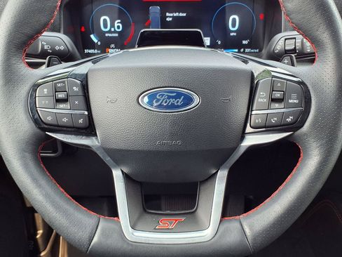 Used 2025 Ford Explorer ST w/ Sun And Sound Package AWD/4WD image 19