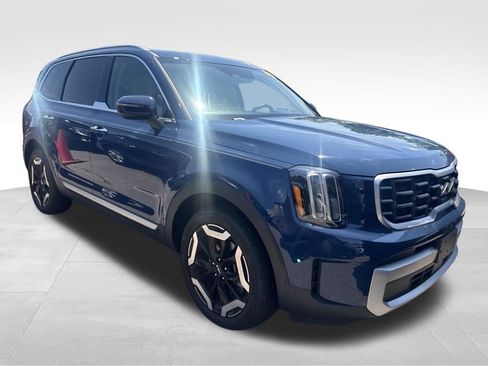 Certified 2024 Kia Telluride S w/ S Sunroof Package FWD image 7