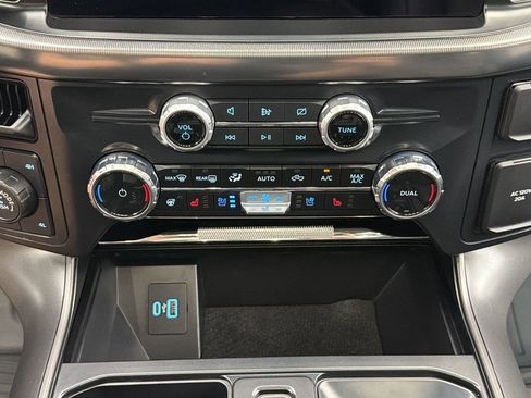 Used 2024 Ford F150 Lariat AWD/4WD image 23