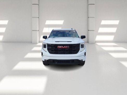 Used 2024 GMC Sierra 1500 Elevation image 2