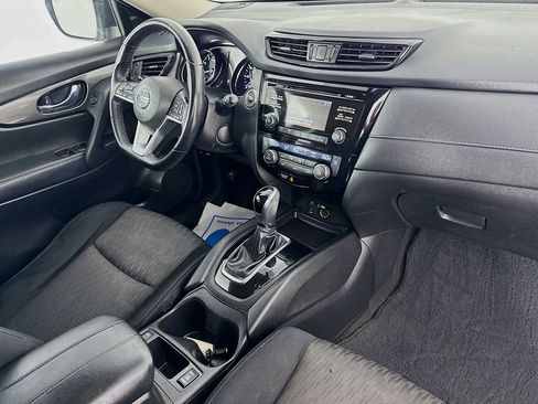 Used 2017 Nissan Rogue SV FWD image 35