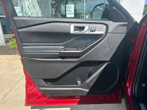 Used 2020 Ford Explorer Limited AWD/4WD image 15