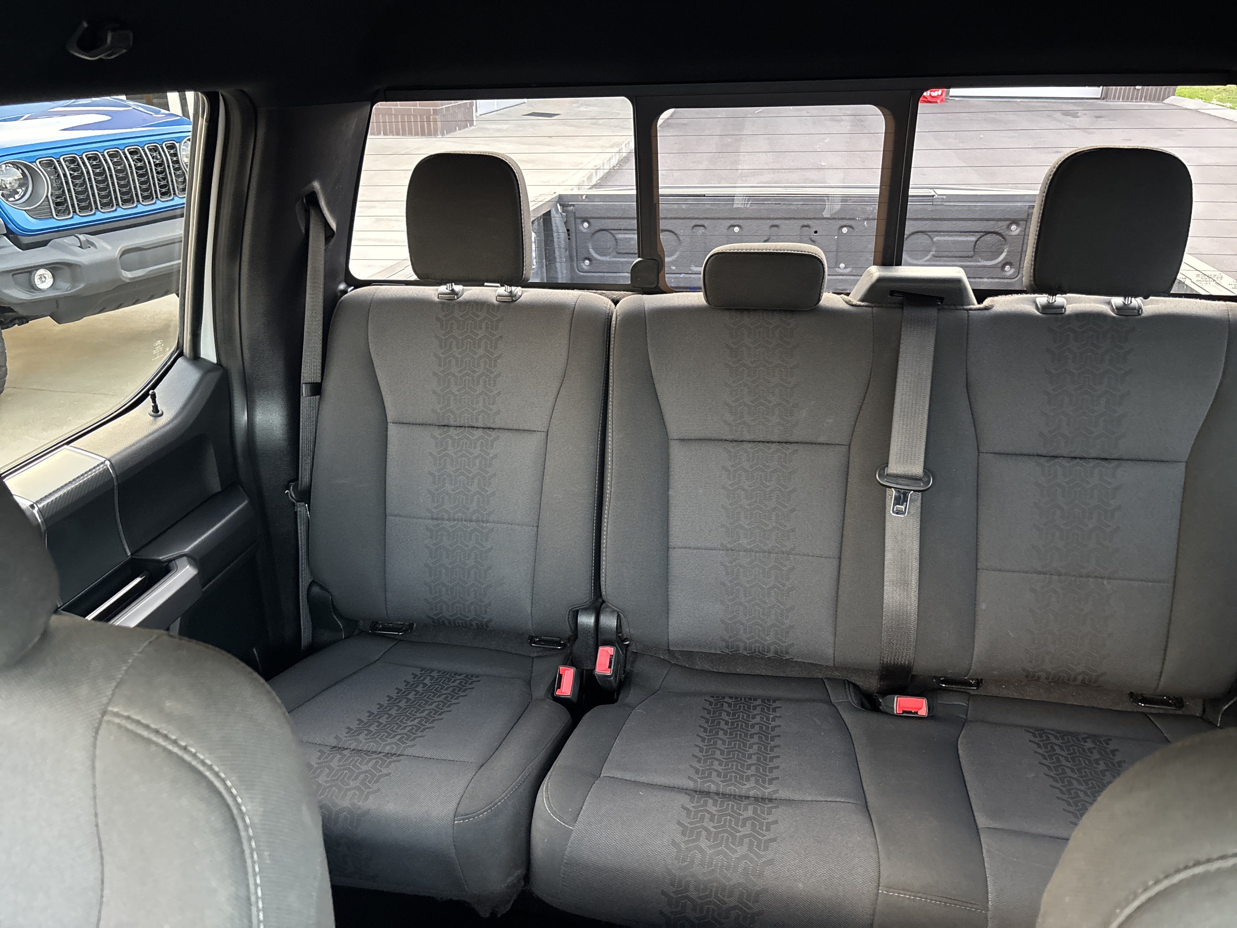 Used 2019 Ford F150 XLT w/ Equipment Group 302A Luxury AWD/4WD image 27