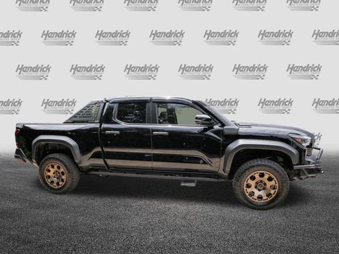 Used 2024 Toyota Tacoma 4x4 Double Cab Hybrid image 11